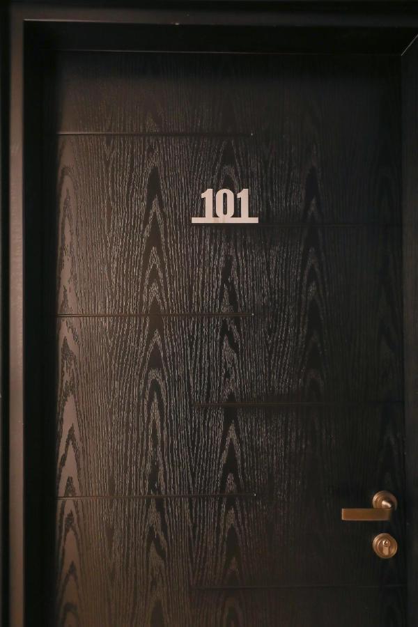 Hotel Sagu クタイシ エクステリア 写真