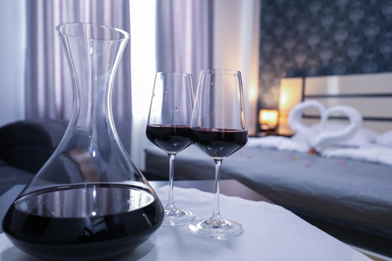 Hotel Sagu クタイシ エクステリア 写真