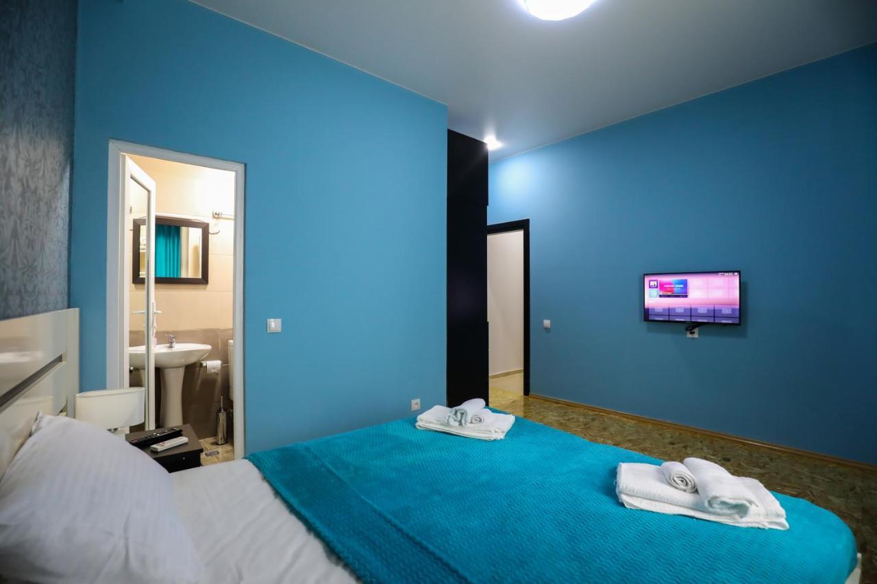 Hotel Sagu クタイシ エクステリア 写真