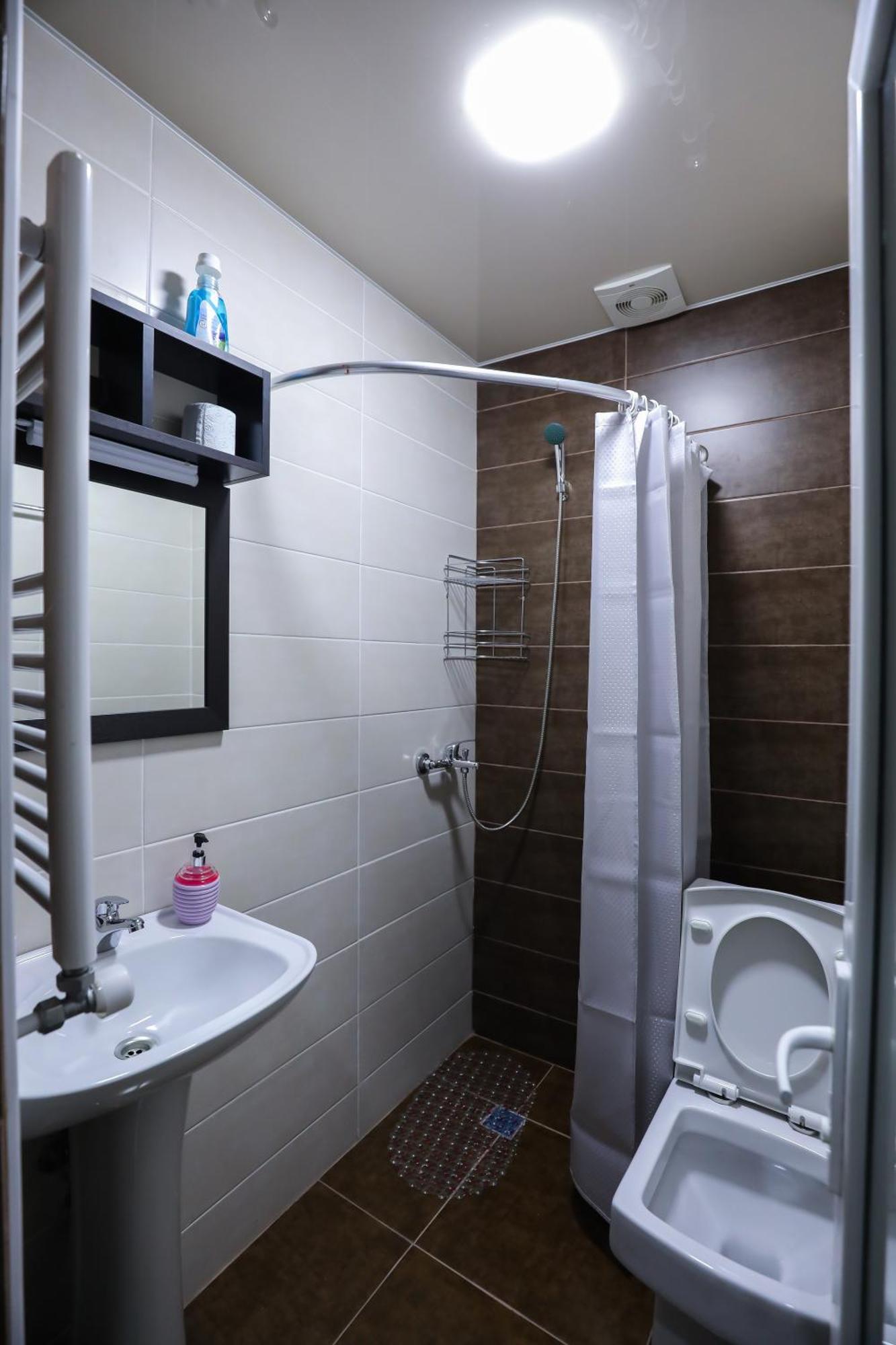 Hotel Sagu クタイシ エクステリア 写真